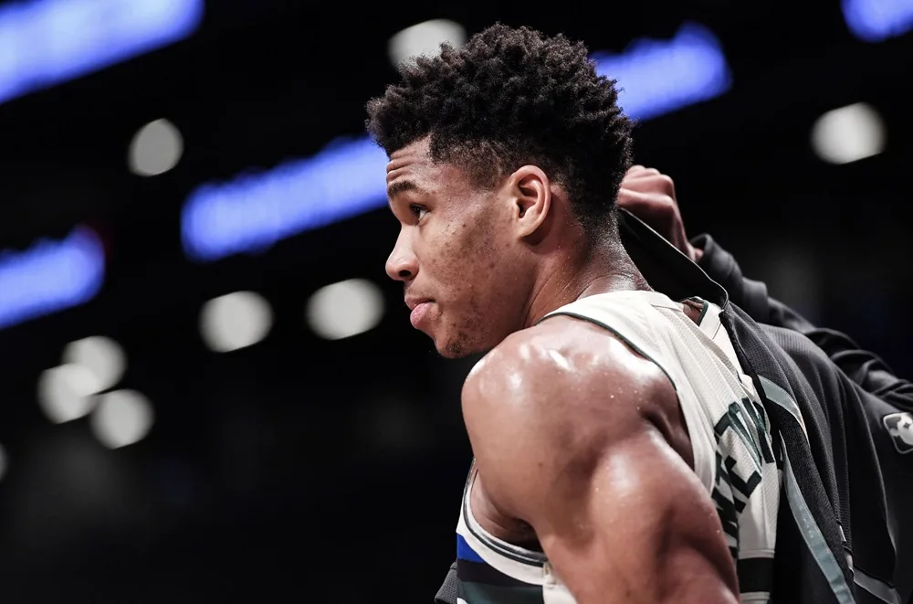 giannis-antetokounmpo.webp.webp